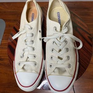 Converse White Chuck 70 Low Shoes